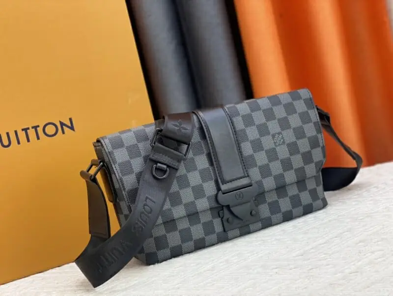 louis vuitton aaa homme mini sac a main s_11706141